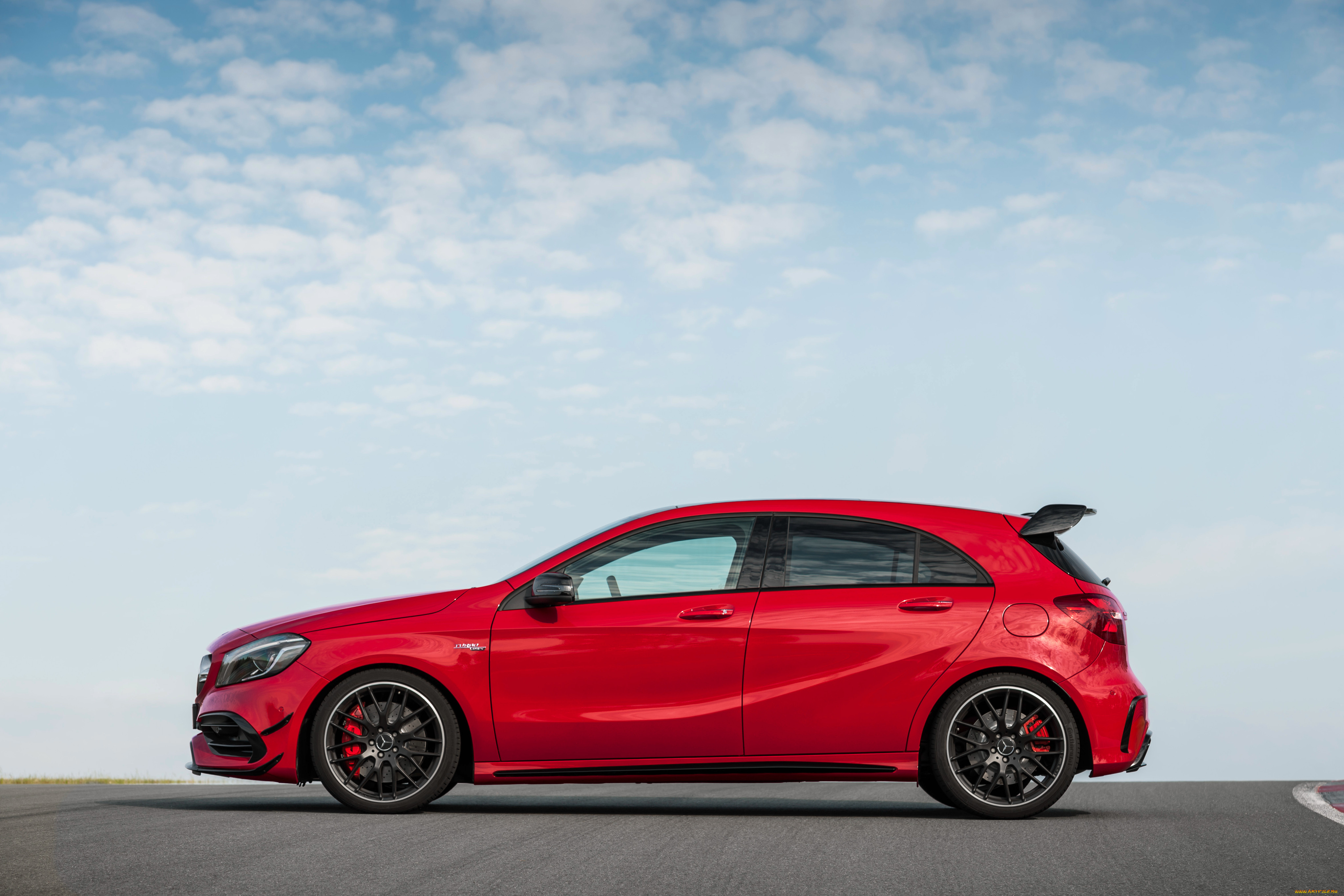 Mercedes Benz a45 AMG 2016